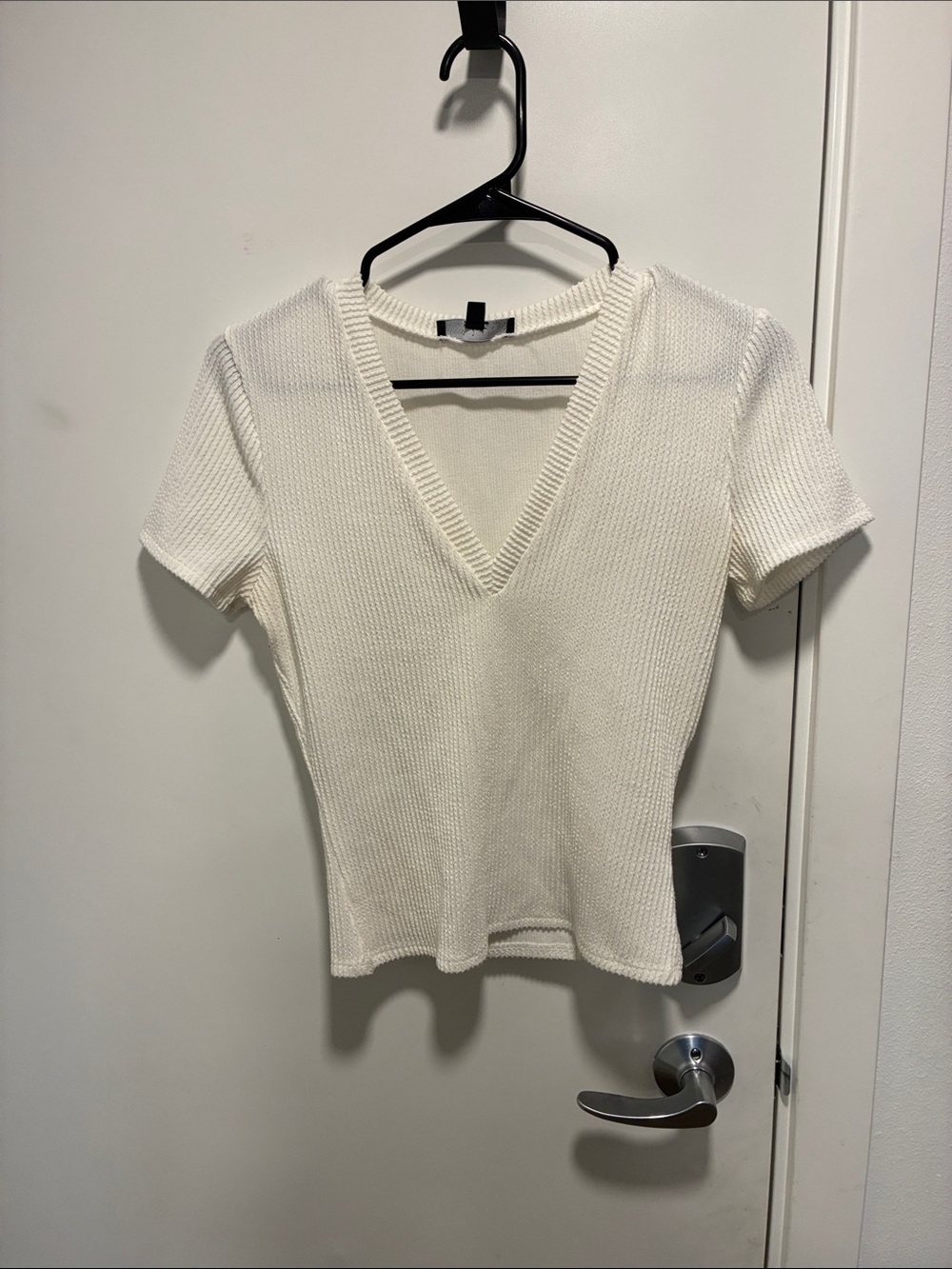 Lulu's Cream V-Neck Short Sleeve Knit Top